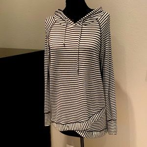 Soft Surroundings hoodie size L